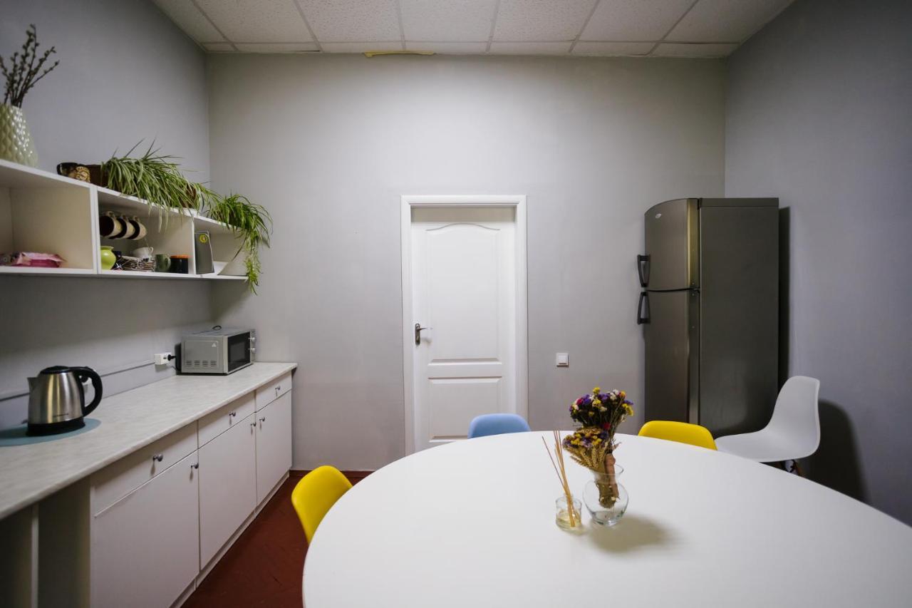 P2B Hostel & Bar 키예프 외부 사진