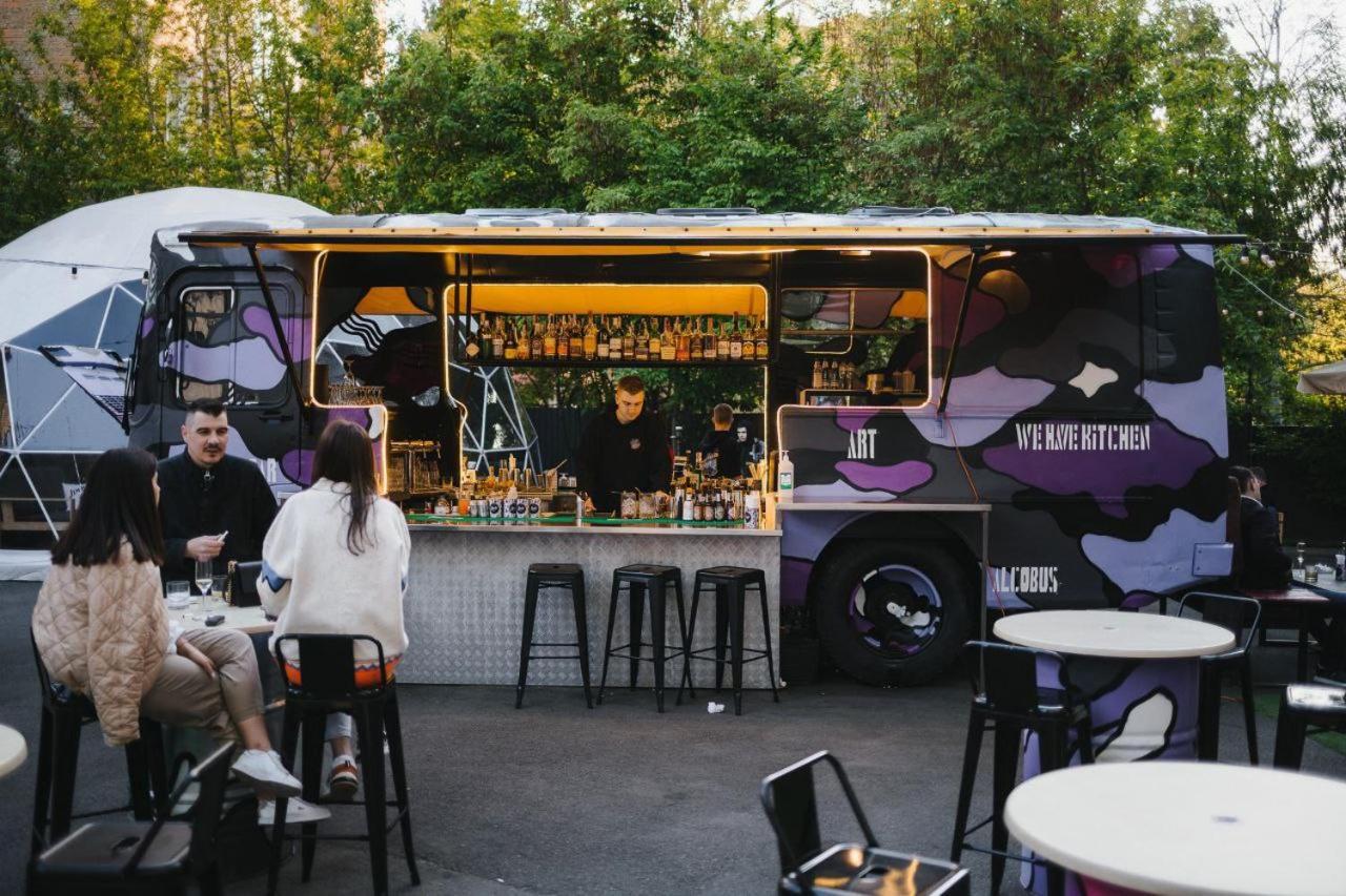 P2B Hostel & Bar 키예프 외부 사진