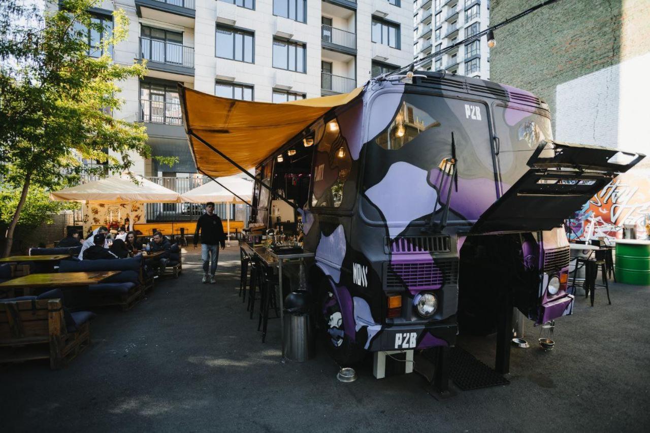 P2B Hostel & Bar 키예프 외부 사진
