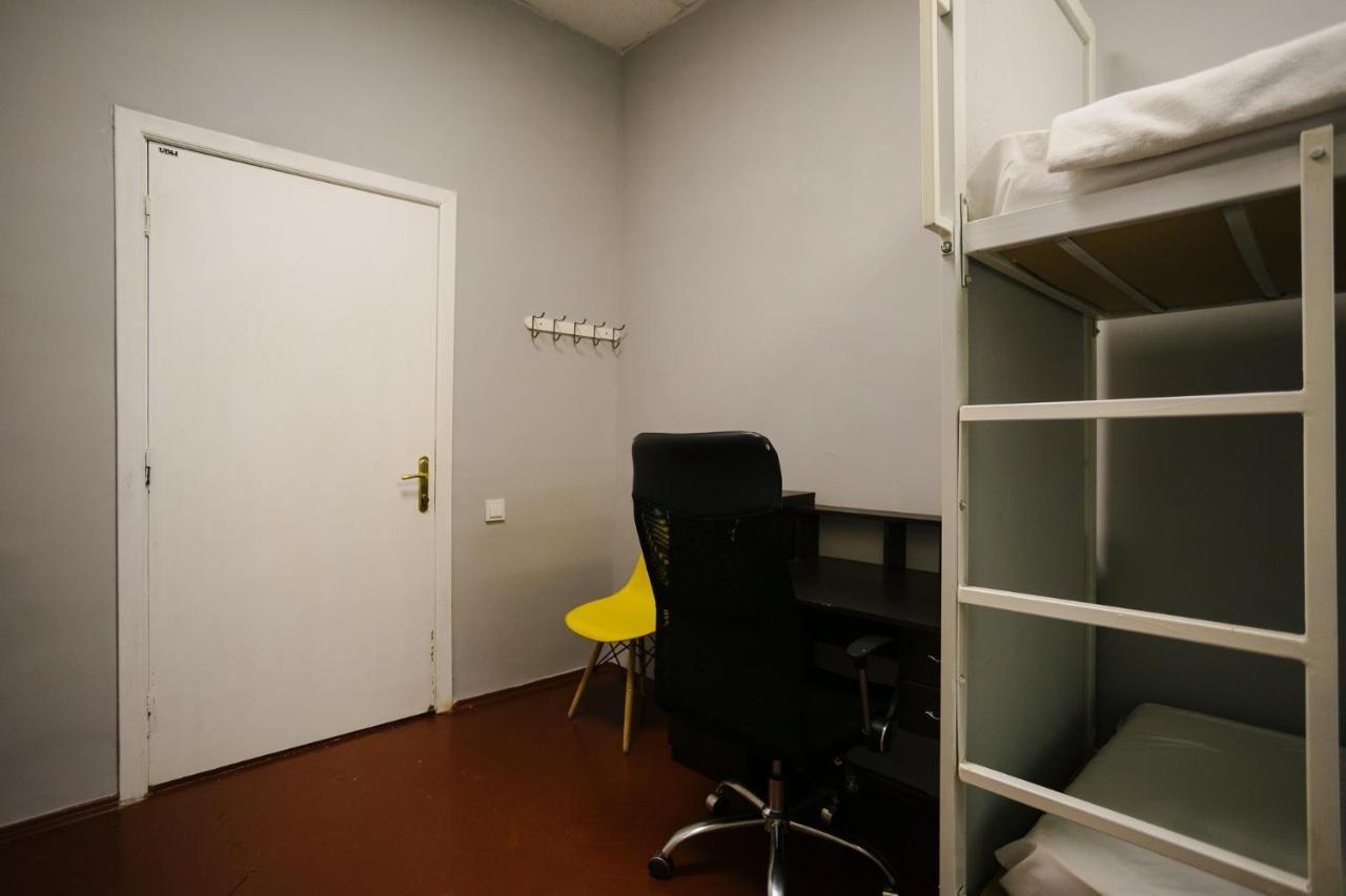 P2B Hostel & Bar 키예프 외부 사진