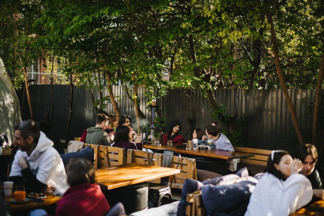 P2B Hostel & Bar 키예프 외부 사진