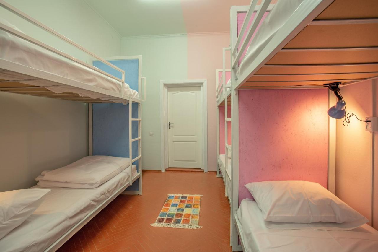 P2B Hostel & Bar 키예프 외부 사진