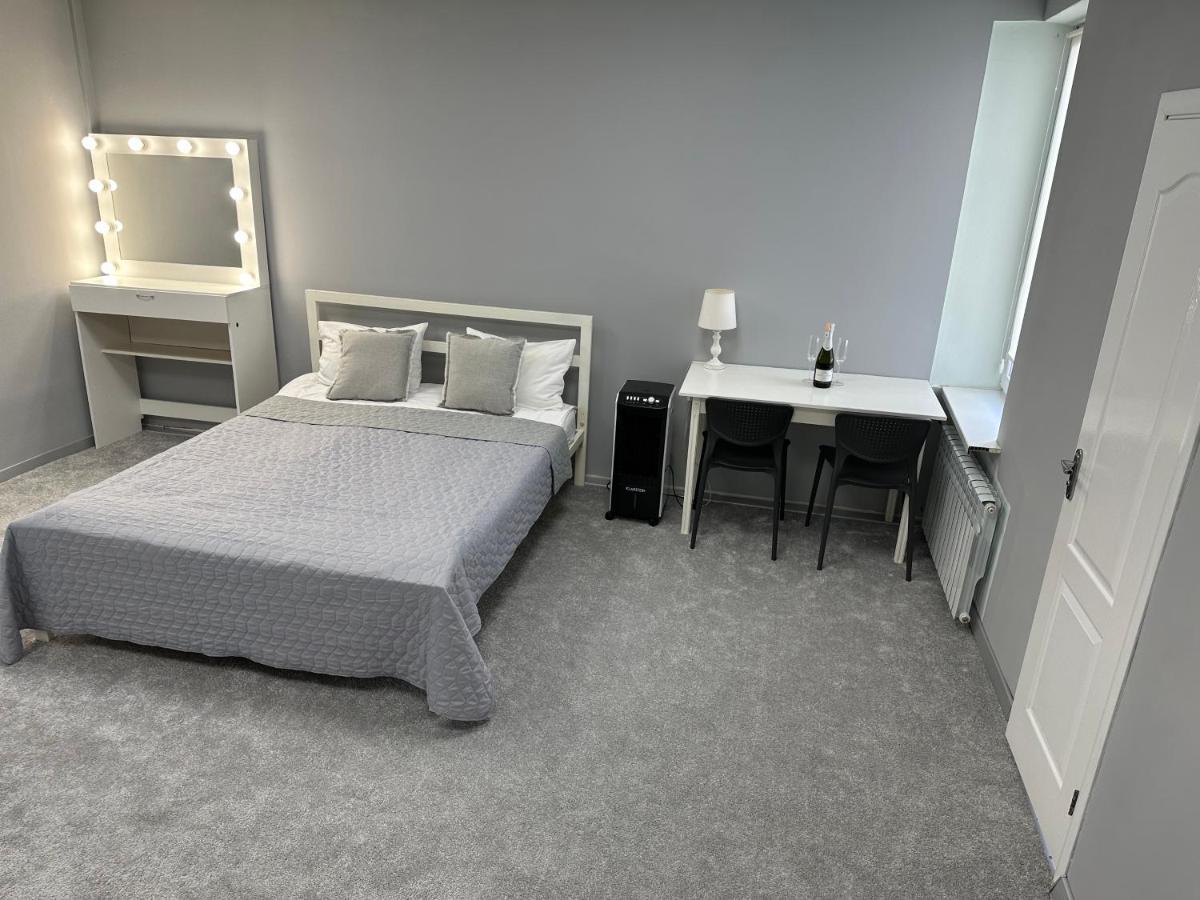 P2B Hostel & Bar 키예프 외부 사진