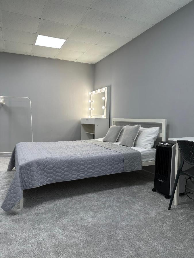 P2B Hostel & Bar 키예프 외부 사진