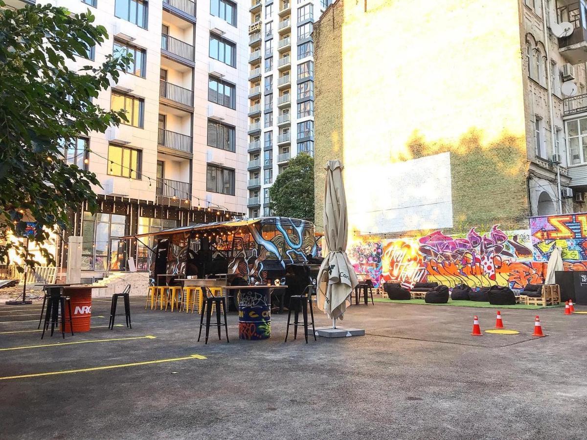 P2B Hostel & Bar 키예프 외부 사진